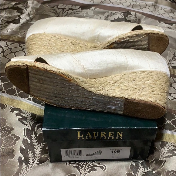 Shoes - Picture 2 of 3